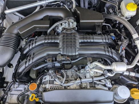 Used 2024 Subaru Crosstrek 2.0i Premium image 34