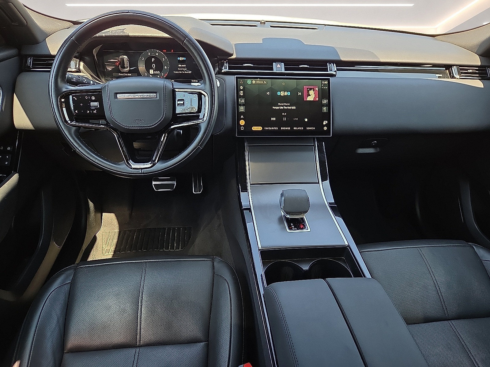 Used 2025 Land Rover Range Rover Velar Dynamic SE AWD/4WD image 11