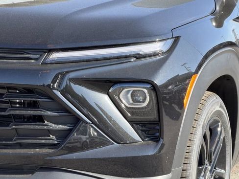 New 2026 Chevrolet TrailBlazer LT w/ Midnight Edition FWD image 7