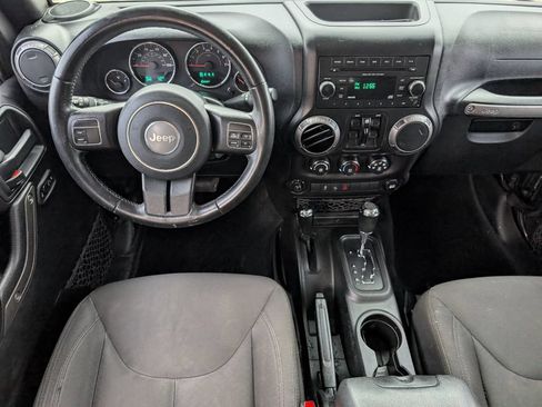 Used 2018 Jeep Wrangler Unlimited Sport S AWD/4WD image 7