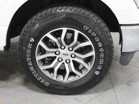 Used 2021 Ford F150 Lariat w/ Trailer Tow Package AWD/4WD image 14
