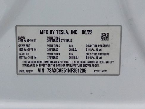 Used 2022 Tesla Model X image 31