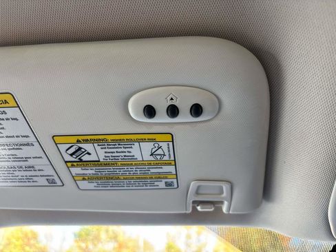 Used 2016 Ford Escape Titanium image 31