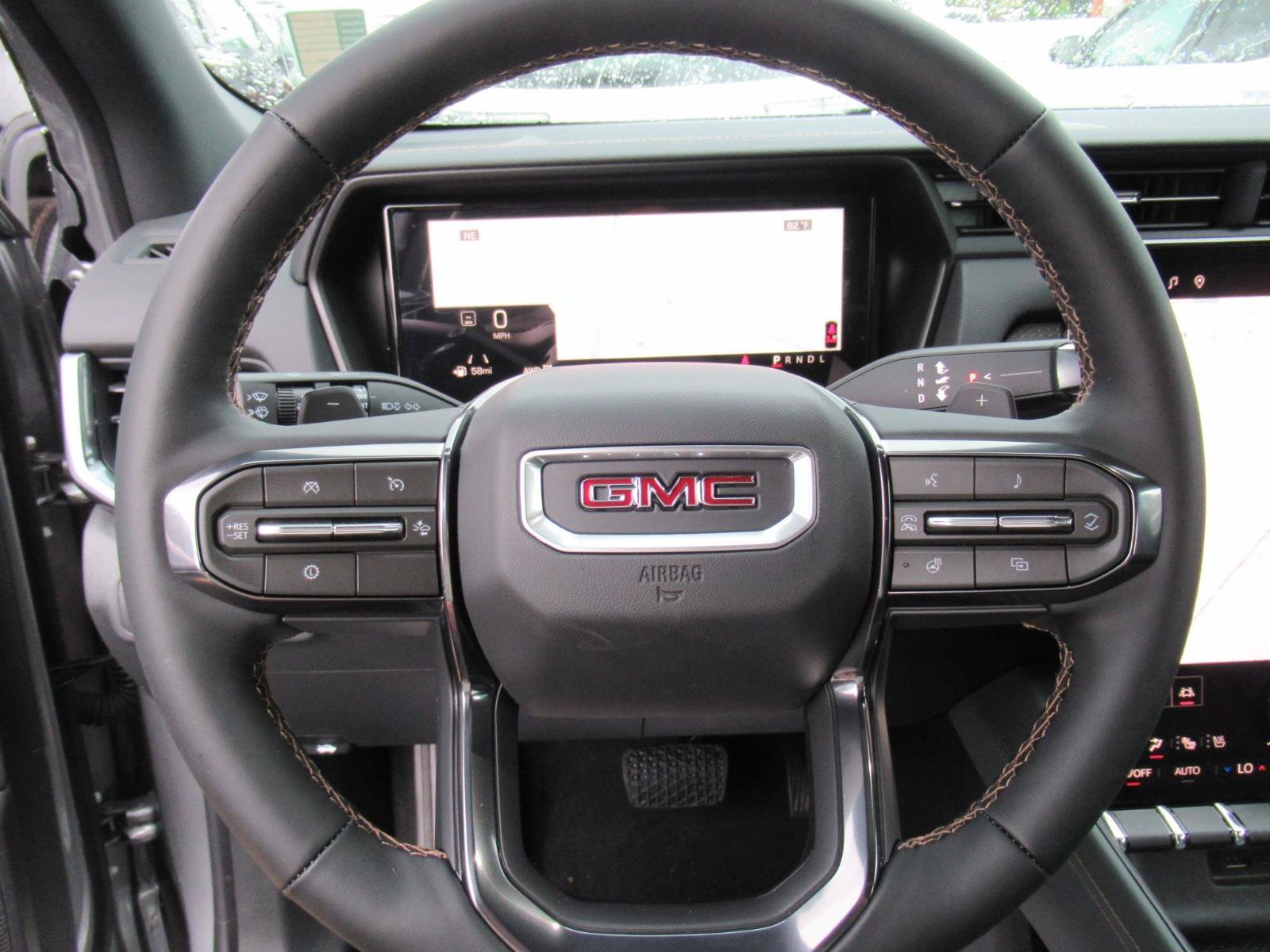 New 2027 GMC Terrain AT4 w/ Convenience Package III AWD/4WD image 22