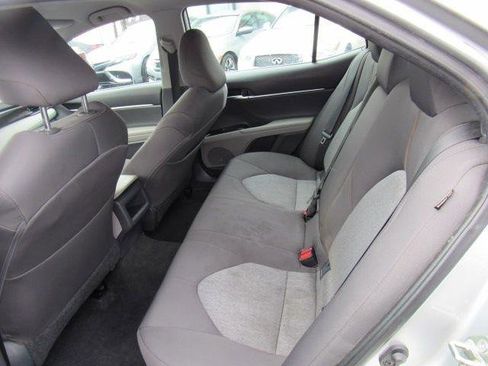 Used 2019 Toyota Camry LE image 22