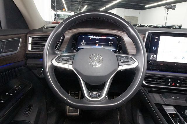 Used 2024 Volkswagen Atlas SEL Premium R-Line AWD/4WD image 7