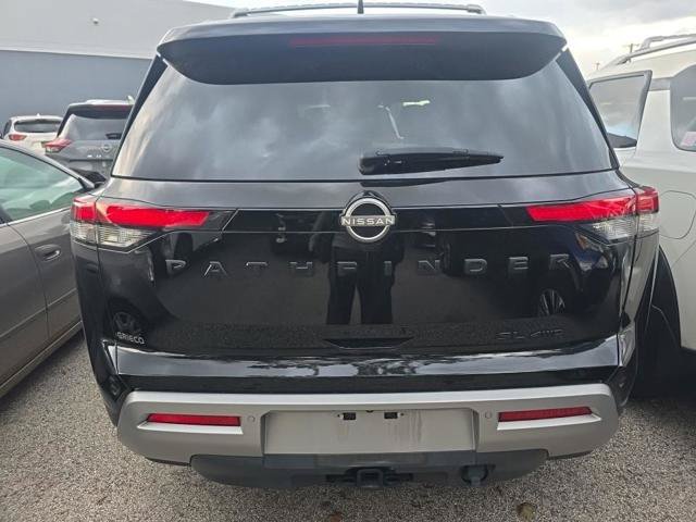 Used 2024 Nissan Pathfinder SL w/ SL Premium Package AWD/4WD image 11