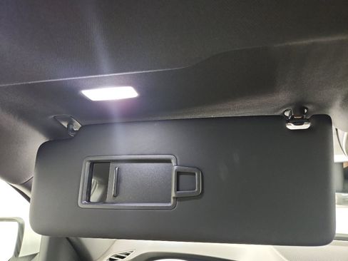 New 2026 Volkswagen Atlas Cross Sport SE image 26