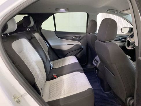 Used 2024 Chevrolet Equinox LS w/ LS Convenience Package image 31