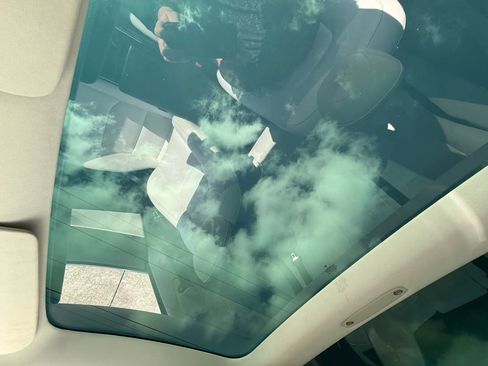 Used 2020 Tesla Model 3 Long Range image 25