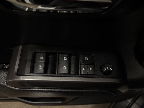 Used 2020 Toyota Tacoma TRD Off-Road image 19