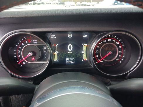 Used 2021 Jeep Gladiator Mojave w/ Cold Weather Group image 18