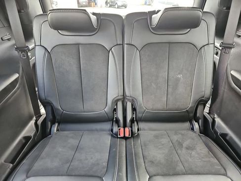Used 2024 Jeep Grand Cherokee L Altitude AWD/4WD image 14