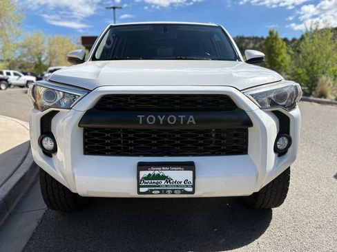 Used 2015 Toyota 4Runner SR5 image 11