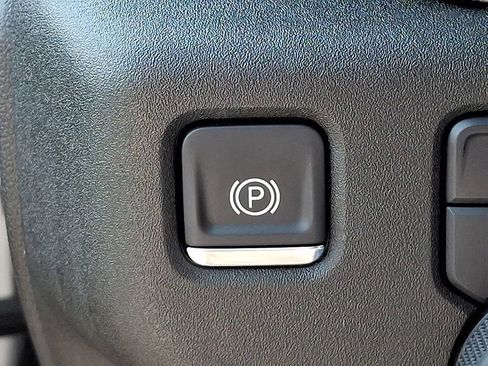 Used 2025 Chevrolet Silverado 2500 LT w/ Convenience Package AWD/4WD image 24