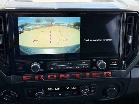Used 2025 Nissan Frontier PRO-4X AWD/4WD image 17