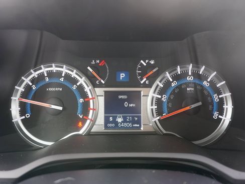 Certified 2019 Toyota 4Runner TRD Off-Road image 5