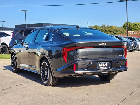 New 2025 Kia K4 GT-Line image 3
