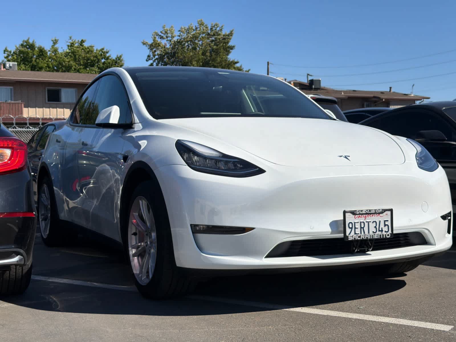 Used 2023 Tesla Model Y Long Range AWD/4WD image 3