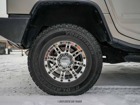 Used 2003 HUMMER H2 w/ Preferred Equipment Group AWD/4WD image 10
