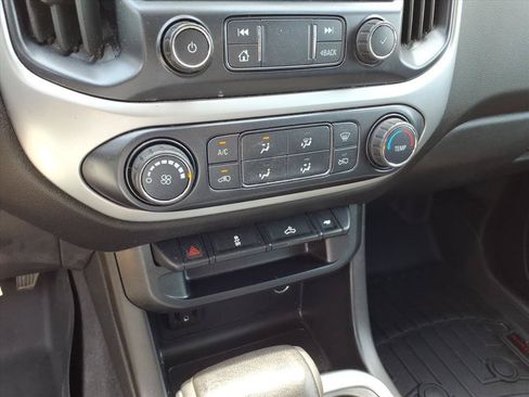 Used 2019 Chevrolet Colorado LT AWD/4WD image 32