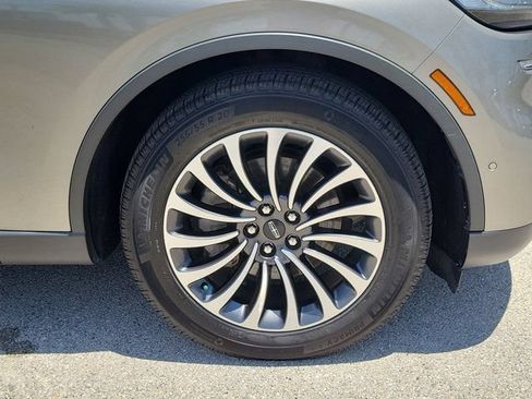 Certified 2023 Lincoln Aviator Reserve w/ Equipment Group 201A RWD image 12