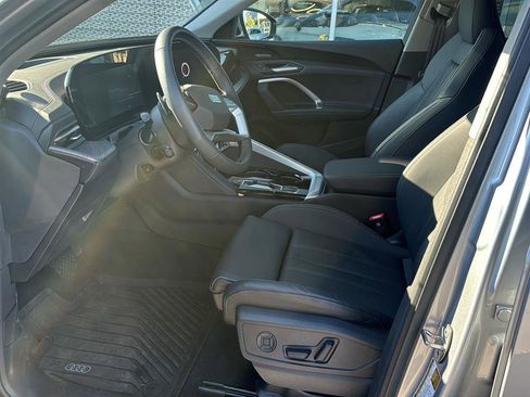 Used 2025 Audi Q5 Premium Plus w/ Premium Plus image 13