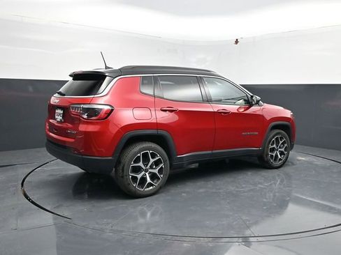 Used 2025 Jeep Compass Limited AWD/4WD image 9