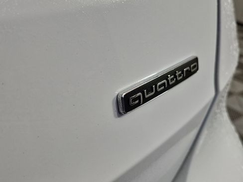 Certified 2025 Audi Q3 2.0T Premium w/ Convenience Package image 14