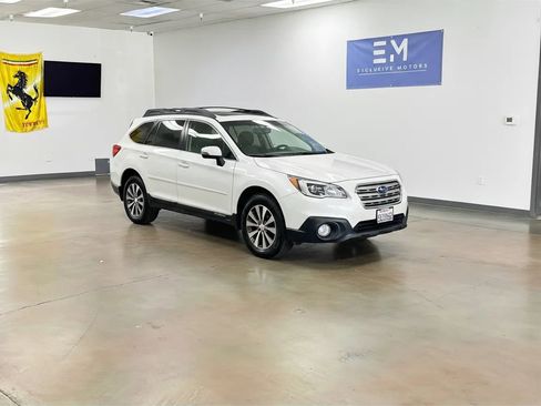 Used 2015 Subaru Outback 2.5i Limited image 1