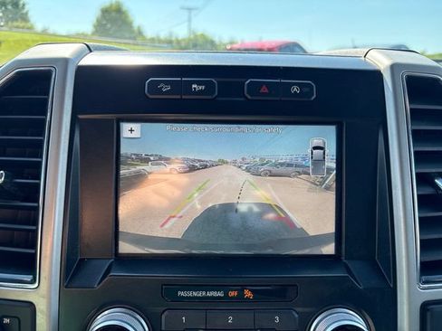 Used 2017 Ford F150 Lariat w/ Equipment Group 502A Luxury AWD/4WD image 15