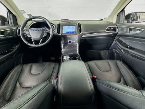 Used 2020 Ford Edge Titanium w/ Cargo Accessory Package FWD image 23