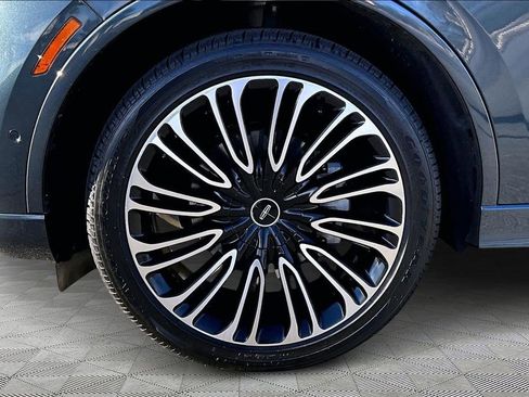 Used 2021 Lincoln Aviator Black Label w/ Dynamic Handling Package image 33