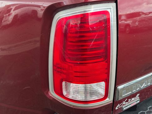 Used 2018 RAM 3500 Laramie Longhorn image 16