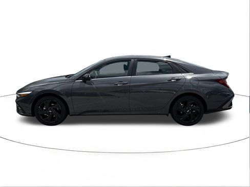 New 2026 Hyundai Elantra SEL Sport FWD image 6