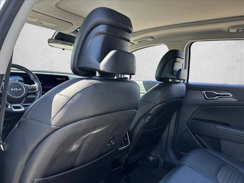 Used 2023 Kia Sportage SX image 22