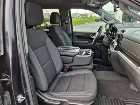 Certified 2022 Chevrolet Silverado 1500 LT AWD/4WD image 28