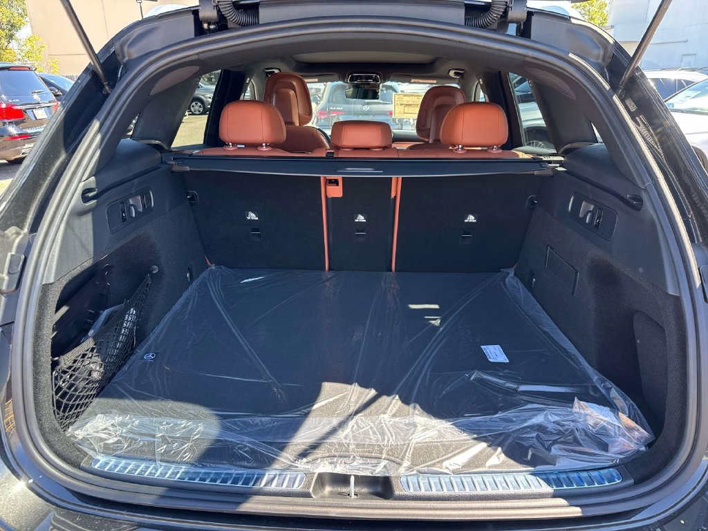 Used 2026 Mercedes-Benz GLC 300 4MATIC image 6