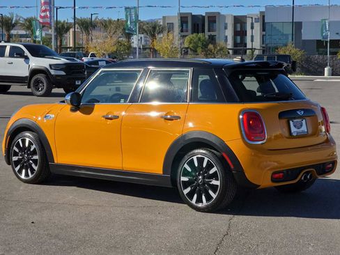 Used 2018 MINI Cooper S image 7