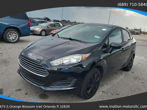 Used 2017 Ford Fiesta S image 1