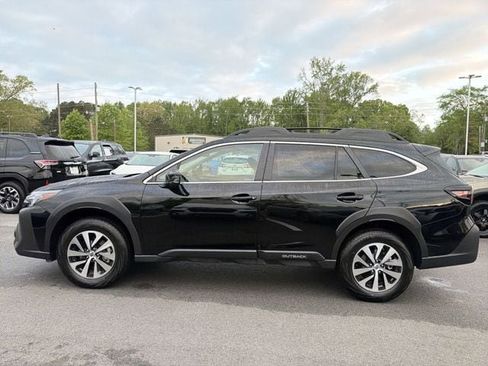 Certified 2025 Subaru Outback Premium AWD/4WD image 11