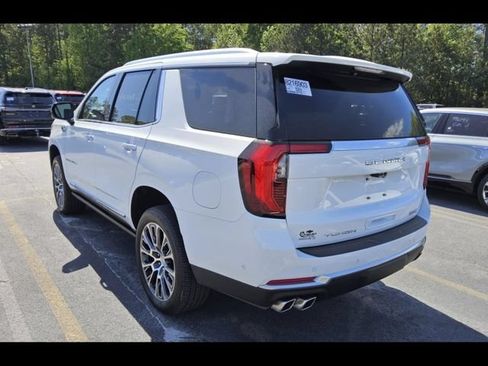 Used 2025 GMC Yukon Denali w/ Denali Reserve Package AWD/4WD image 5