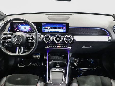 Used 2024 Mercedes-Benz GLB 250 image 12