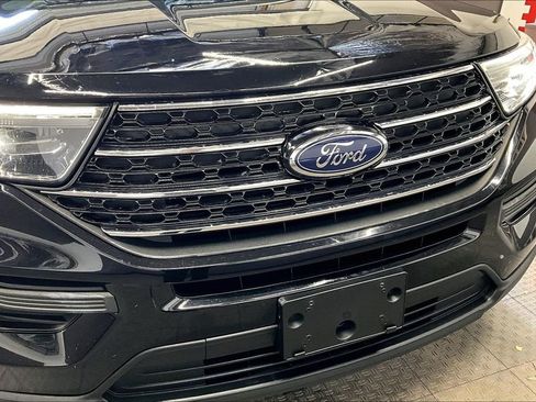 Used 2020 Ford Explorer XLT w/ Comfort Package AWD/4WD image 30