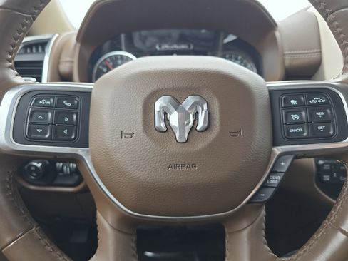 Used 2020 RAM 2500 Laramie image 30