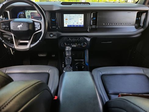 Used 2022 Ford Bronco Black Diamond AWD/4WD image 16