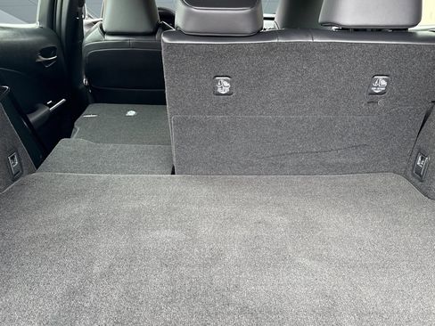 Certified 2025 Lexus UX 300h FWD image 32