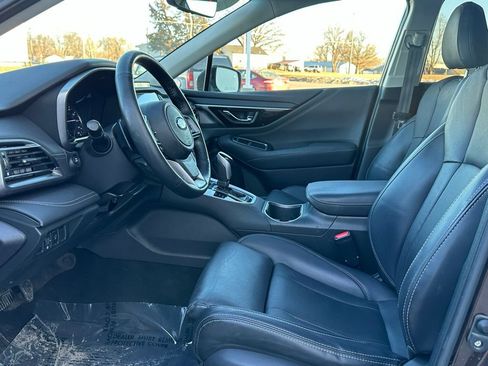 Used 2022 Subaru Outback Limited image 11