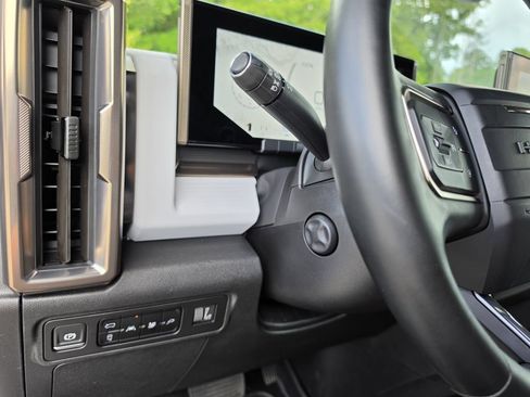 Used 2025 GMC Hummer EV 2X w/ LPO, Dark Essentials Package AWD/4WD image 24