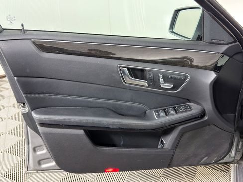 Used 2015 Mercedes-Benz E 350 Sedan image 10